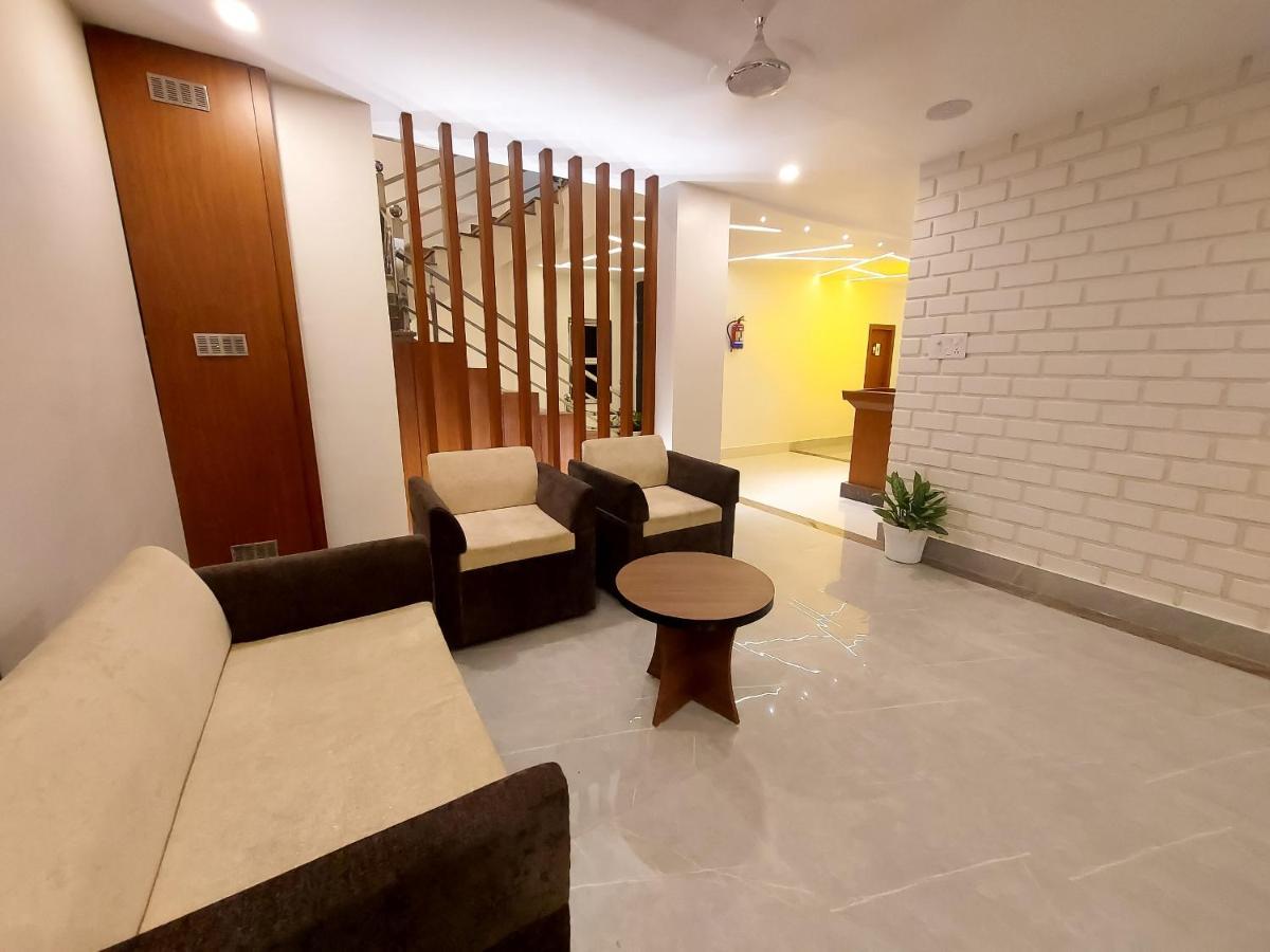 Hotel Bliss Jorhāt Zewnętrze zdjęcie