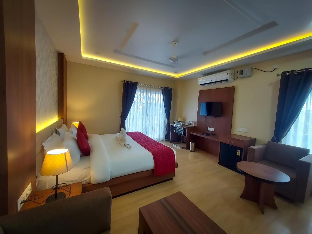 Hotel Bliss Jorhāt Zewnętrze zdjęcie