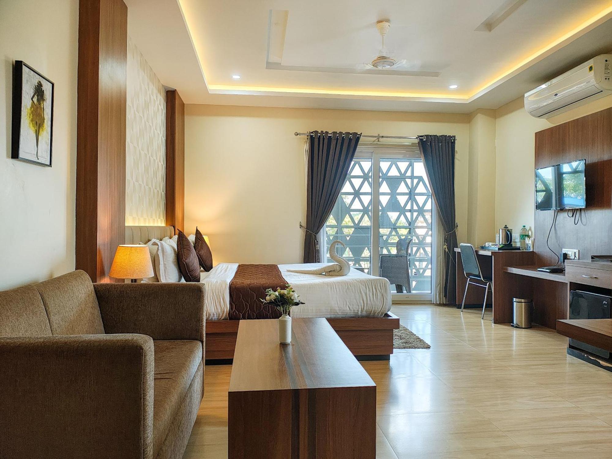 Hotel Bliss Jorhāt Zewnętrze zdjęcie